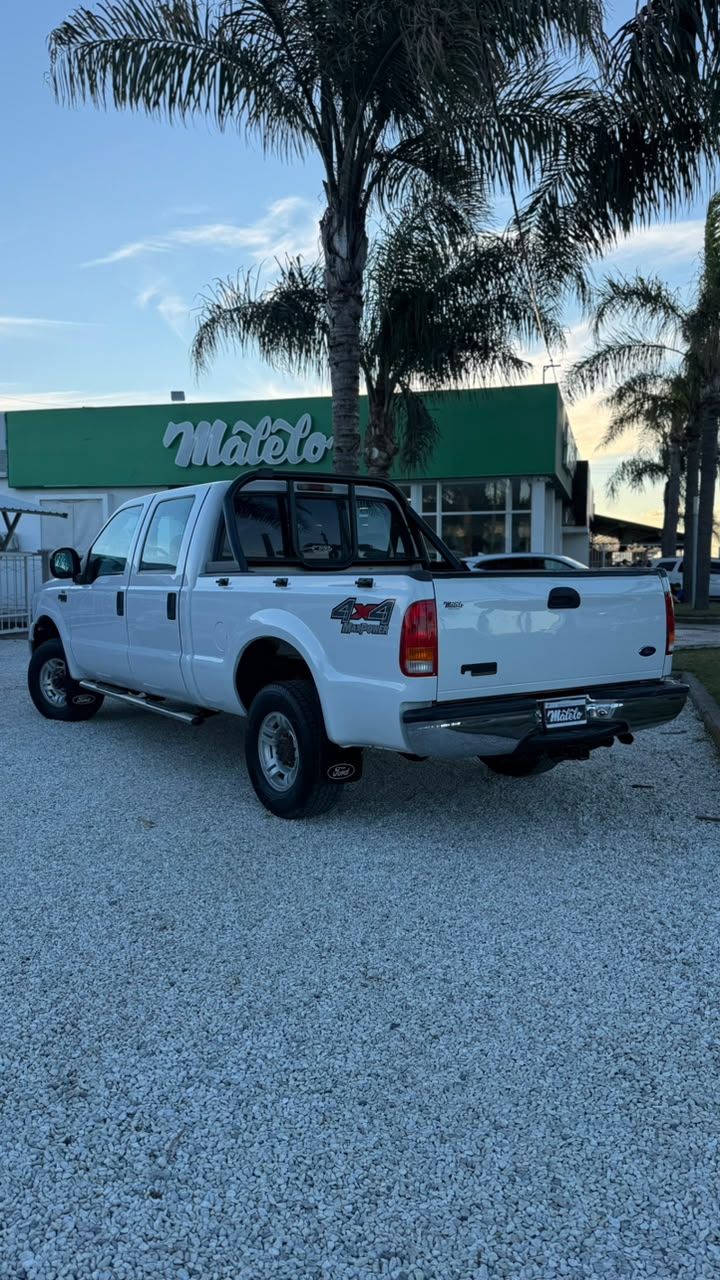 FORD - F - 100 XLT 3.9 4X4  - MANUAL  - 2009